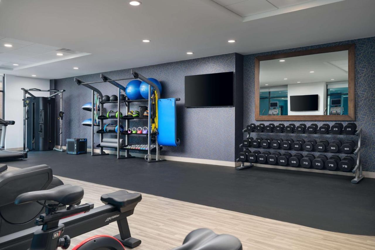 Hampton Downtown 3*